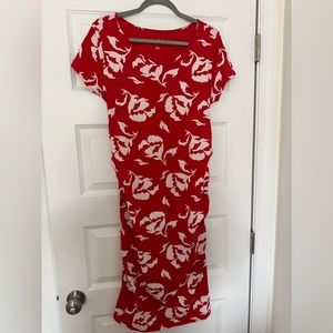Isabel maternity dress
Size maternity XL
Color red